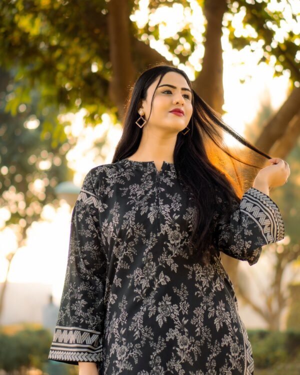 Dilruba Digital Printed 2PC | Premium Grip Silk | Summer Collection 2025 - Image 3