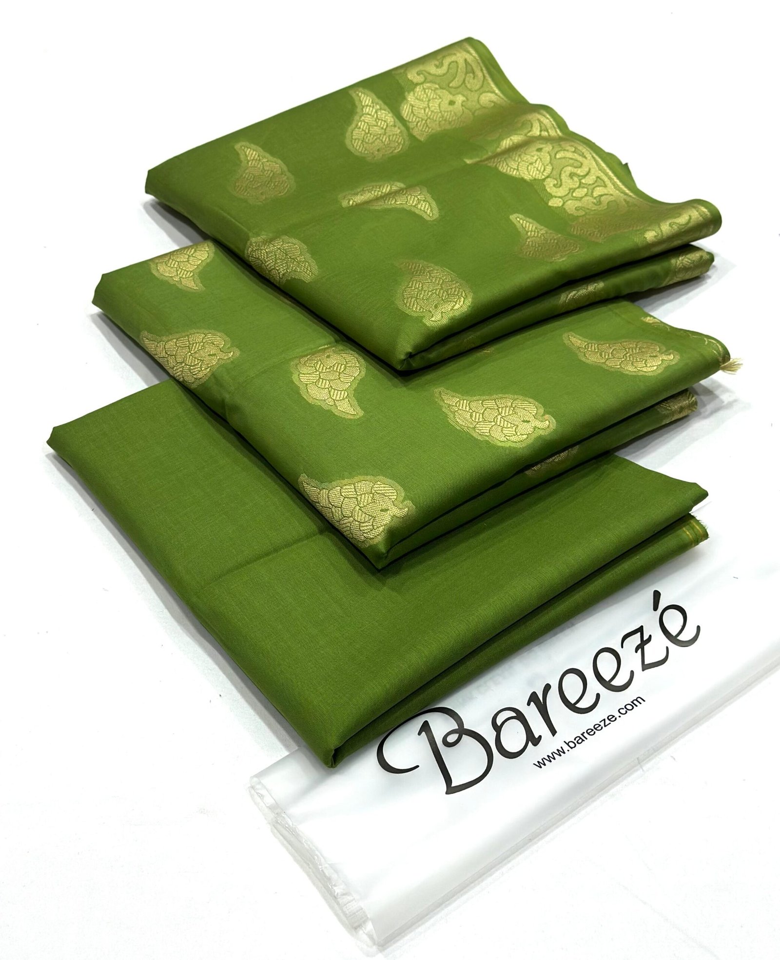 Bareeze 3PC Jacquard Lawn Suit | Premium Digital Summer 2025