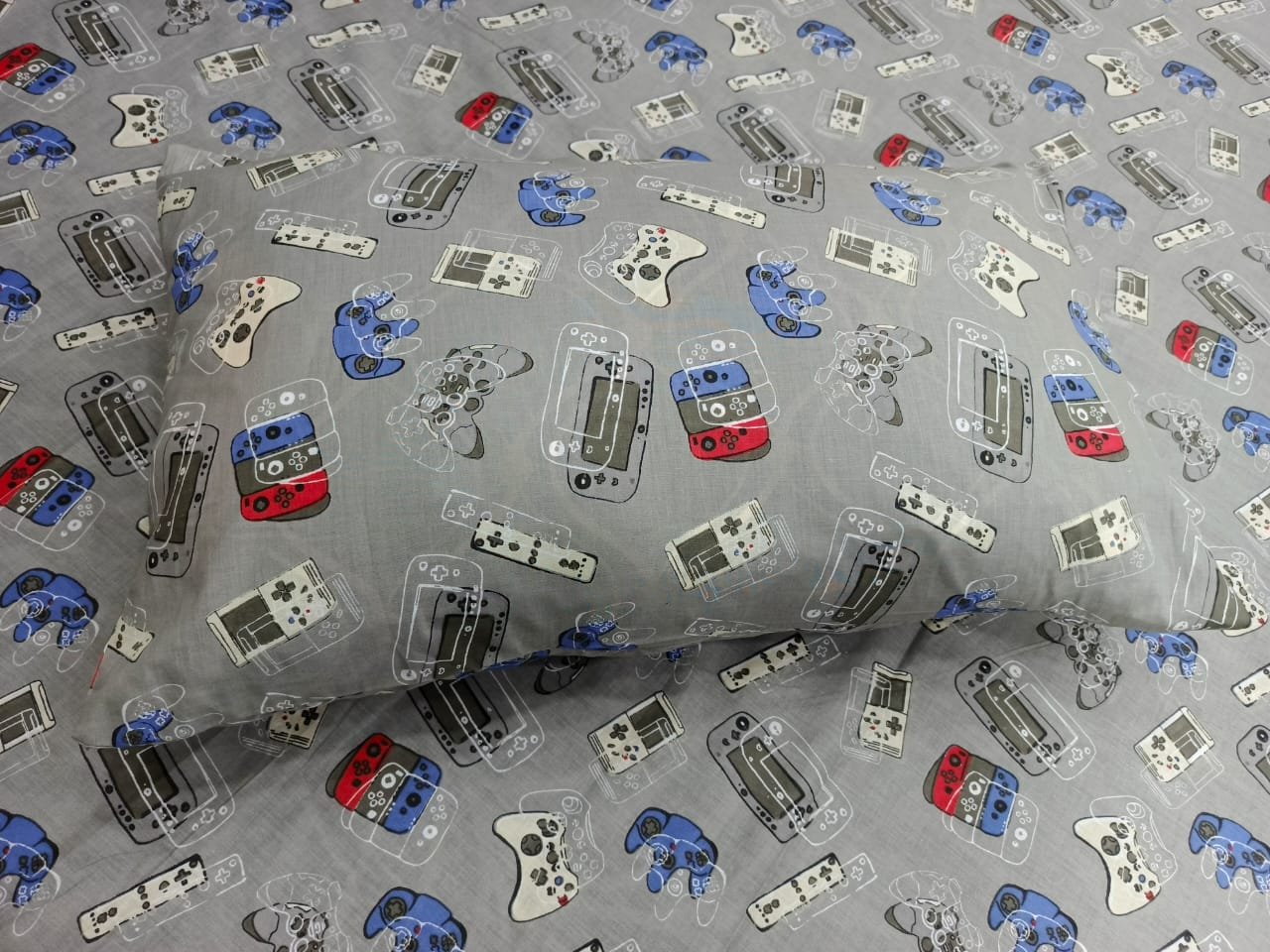 3PC Export Cotton Bedsheet Set | King Size Soft Fabric 2025 - Image 2